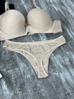 Conjunto de ropa interior - imagen