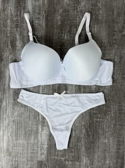 Conjunto de ropa interior - imagen