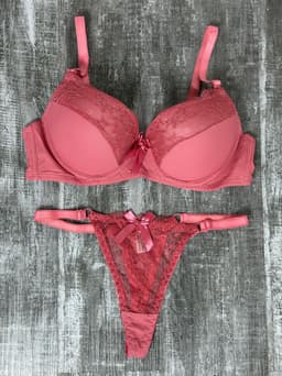 Conjunto de ropa interior - imagen
