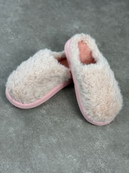 Pantuflas con peluche - imagen