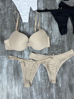 Conjunto de ropa interior - imagen