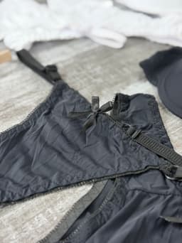 Conjunto de ropa interior - imagen