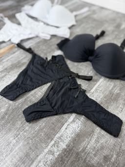 Conjunto de ropa interior - imagen