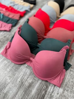 Conjunto de ropa interior - imagen