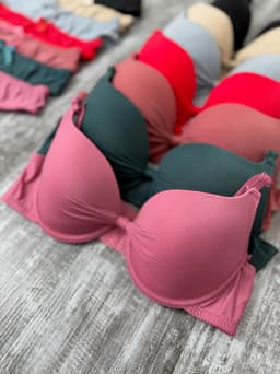 Conjunto de ropa interior - imagen