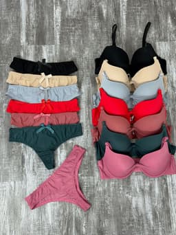 Conjunto de ropa interior - imagen