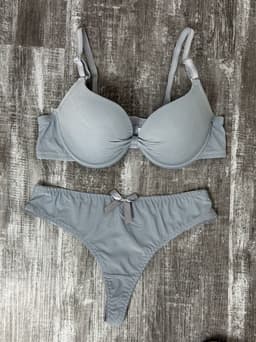 Conjunto de ropa interior - imagen