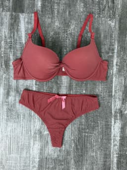 Conjunto de ropa interior - imagen
