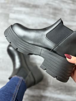 Botas borcego de ecocuero con elastico - imagen