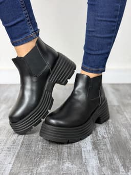 Botas borcego de ecocuero con elastico - imagen