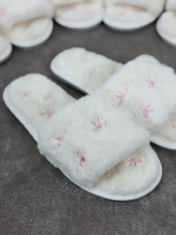 Pantuflas de peluche coquette - imagen
