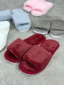 Pantuflas de peluche - imagen