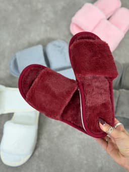 Pantuflas de peluche - imagen