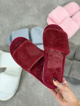 Pantuflas de peluche - imagen