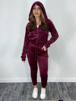 Conjunto con Campera y gorro Plush Celine - imagen