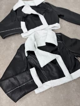 Campera Simil Cuero con Corderito Iris - imagen