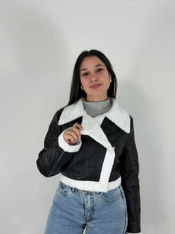 Campera Simil Cuero con Corderito Iris - imagen