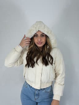 Campera Puffer Cropped con Capucha Irina - imagen