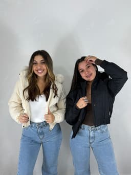 Campera Puffer Cropped con Capucha Irina - imagen