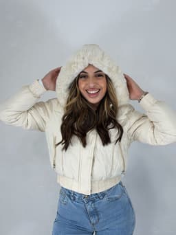 Campera Puffer Cropped con Capucha Irina - imagen
