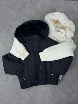 Campera Puffer Cropped con Capucha Irina - imagen