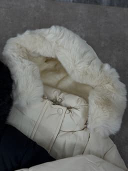 Campera Puffer Cropped con Capucha Irina - imagen