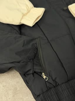 Campera Puffer Cropped con Capucha Irina - imagen