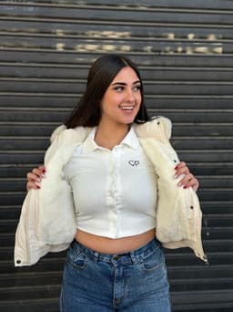 Campera Puffer Cropped con Capucha Irina - imagen