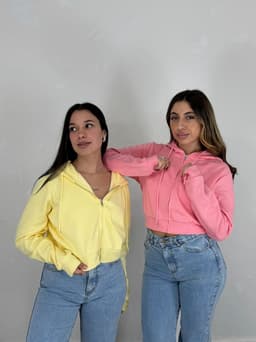 Campera con Capucha y Cierre Kaia - imagen
