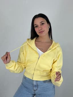 Campera con Capucha y Cierre Kaia - imagen