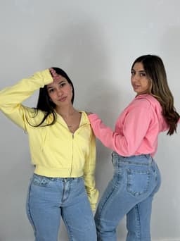 Campera con Capucha y Cierre Kaia - imagen