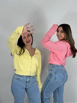 Campera con Capucha y Cierre Kaia - imagen