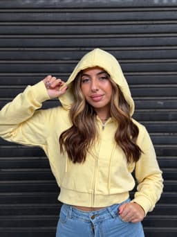 Campera con Capucha y Cierre Kaia - imagen