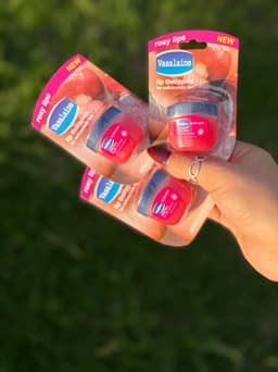 Vaselina Rose para labios - imagen