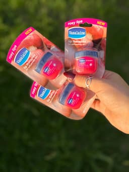 Vaselina Rose para labios - imagen