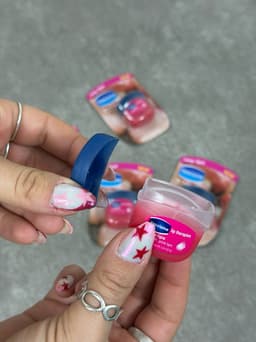 Vaselina Rose para labios - imagen