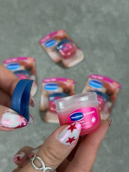 Vaselina Rose para labios - imagen