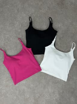 Musculosa Naia - imagen