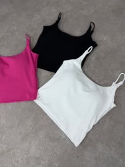 Musculosa Naia - imagen