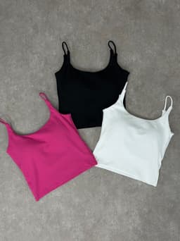Musculosa Naia - imagen