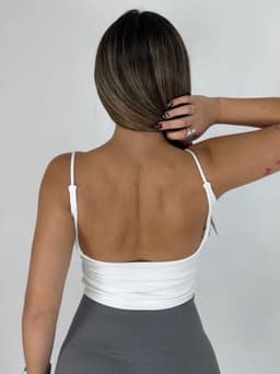 Musculosa Naia - imagen