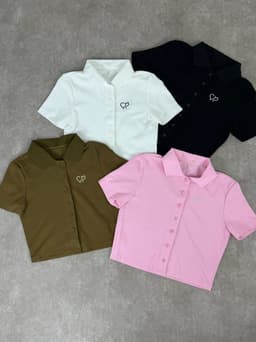 Top remera con botones - imagen