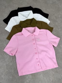 Top remera con botones - imagen