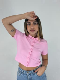 Top remera con botones - imagen