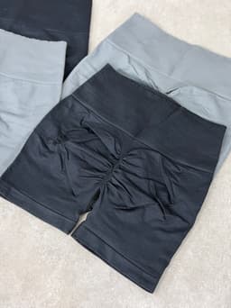 Short con PUSH UP Nara - imagen