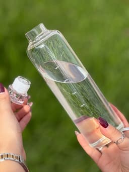 Botella de cristal con marcador de horarios 500ml - imagen