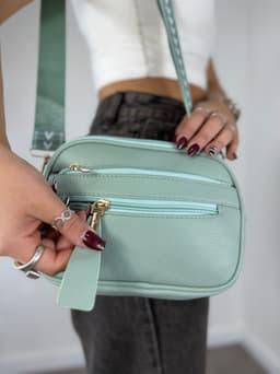 Cartera bandolera con correa - imagen