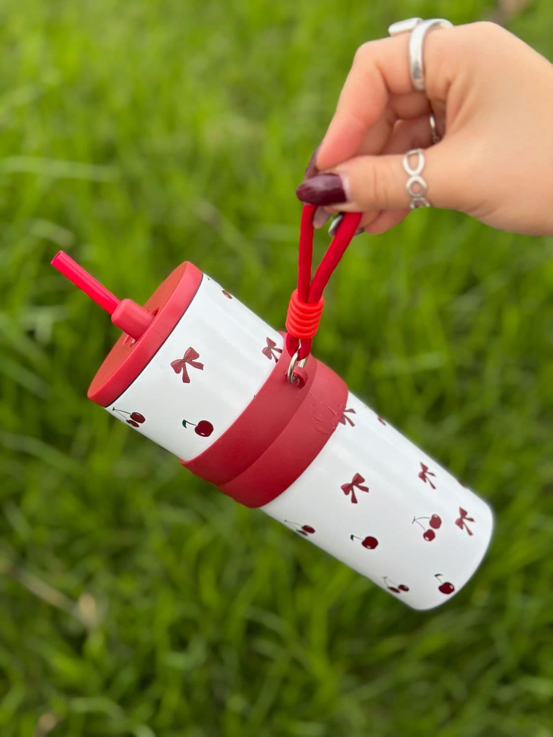 Vaso termico con sorbo y correa  700ml