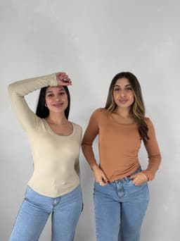 Remera afelpada con push up Stella - imagen