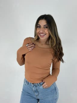 Remera afelpada con push up Stella